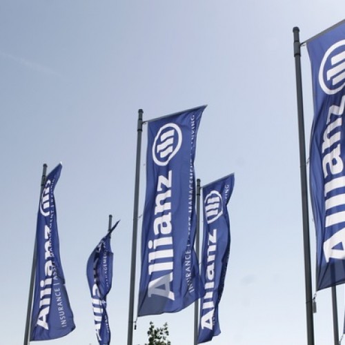 Allianz obniża cenę ubezpieczeń komunikacyjnych