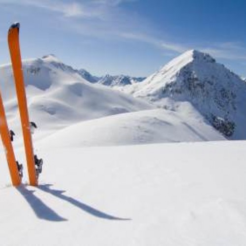Ubezpieczenie na narty i snowboard – na co warto zwrócić uwagę?